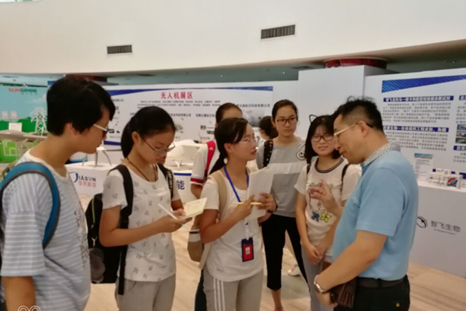 吴校拍的4_副本.jpg
