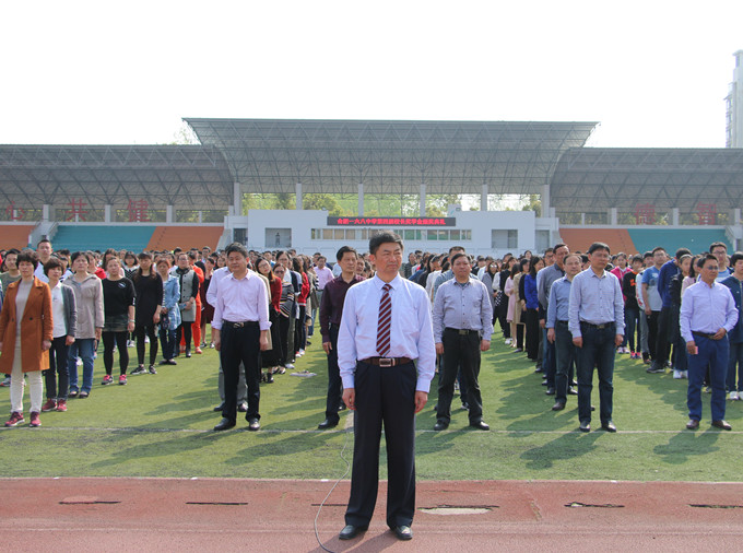 升旗仪式1.jpg 升旗仪式1.jpg