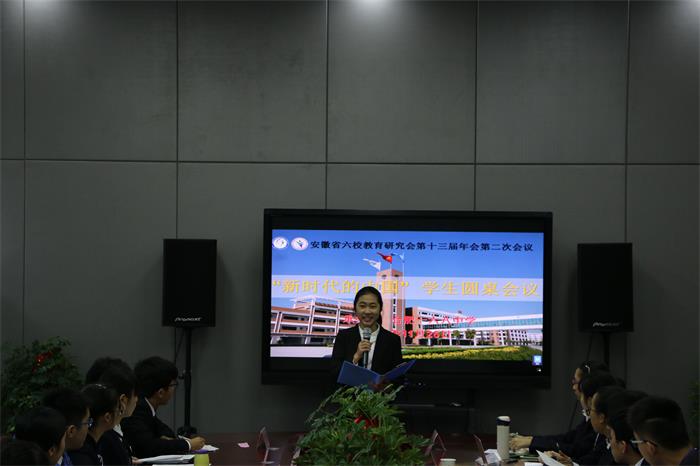 曾子欣(1).jpg