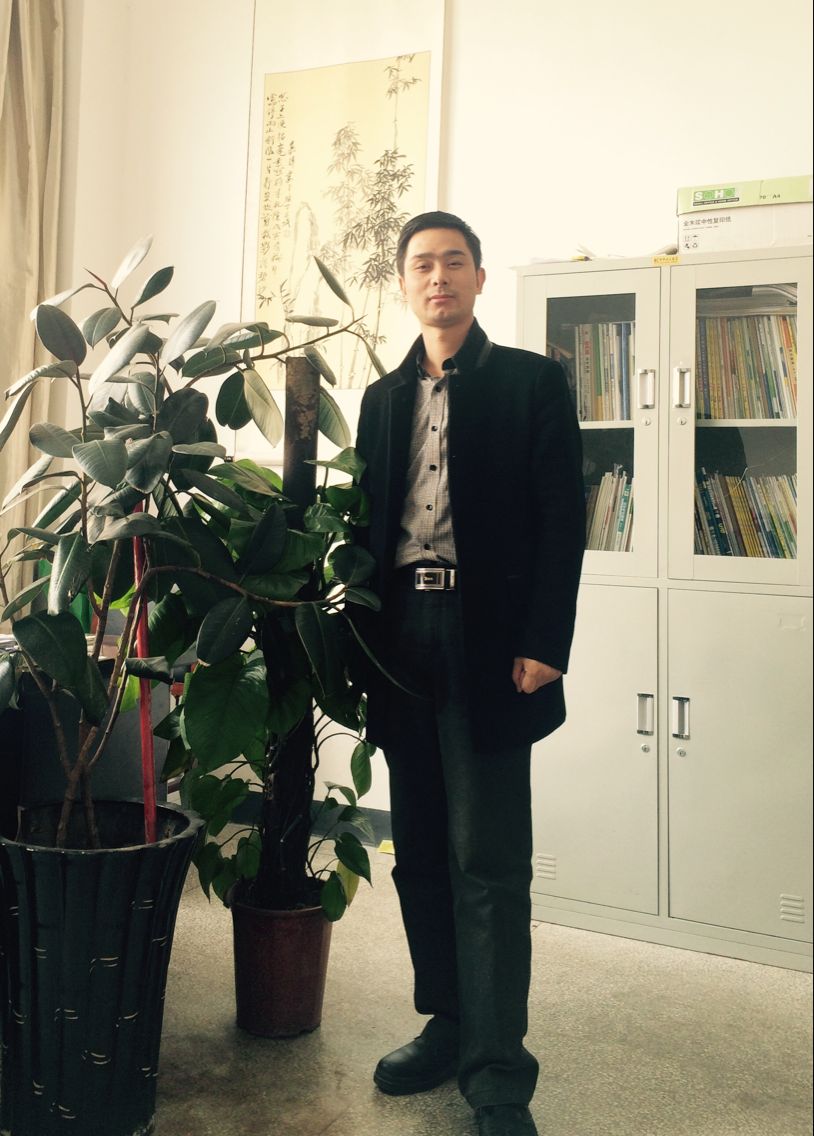 汪聪照片1.jpg