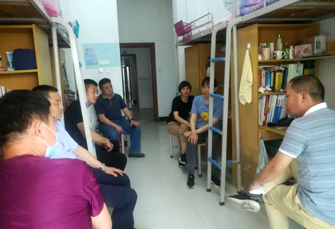 集体_副本.jpg 集体_副本.jpg