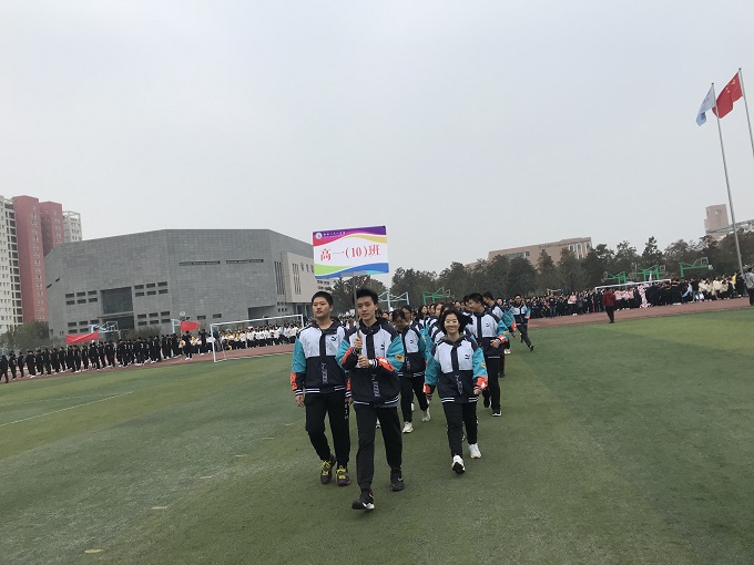 行进中.JPG