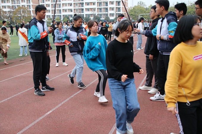 跳大绳.jpg