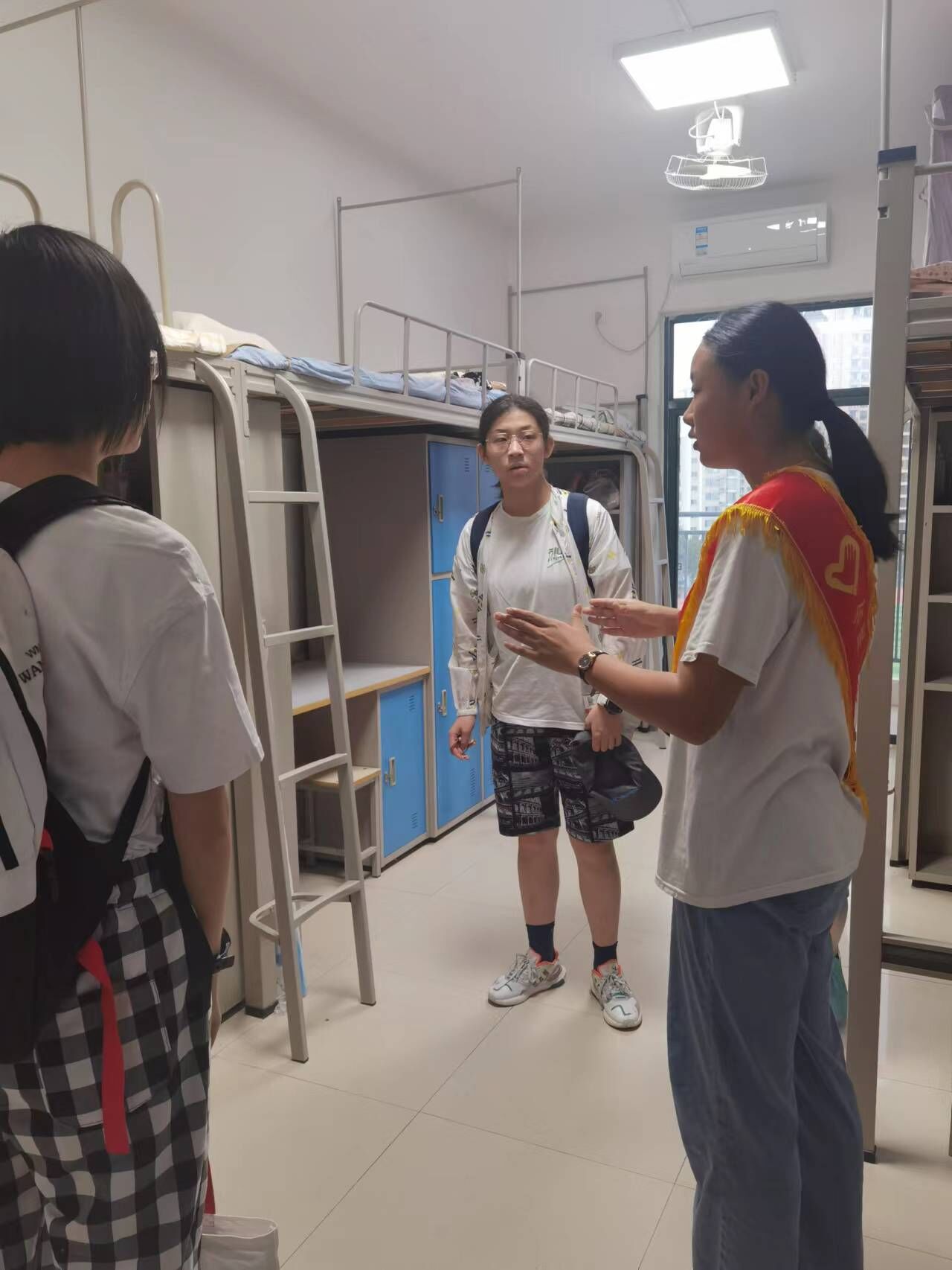 志愿者.jpg