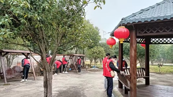 DCB827F8E4717C27BC5F572B293E63FF_副本.jpg