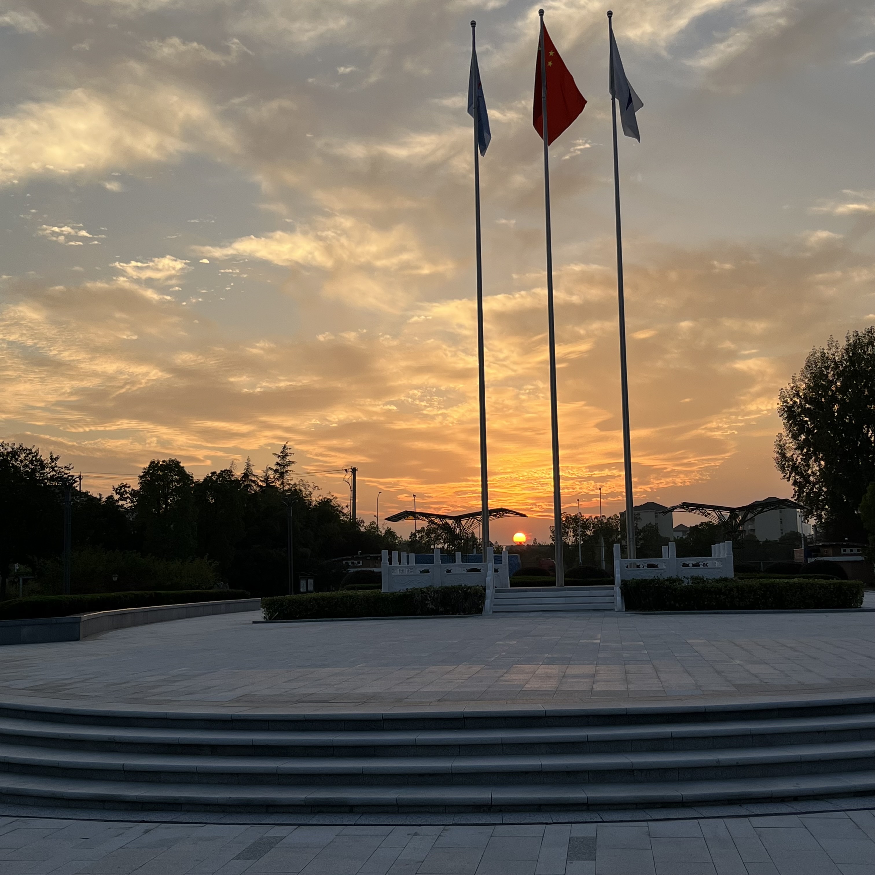 QQ图片20230609195701.jpg QQ图片20230609195701.jpg