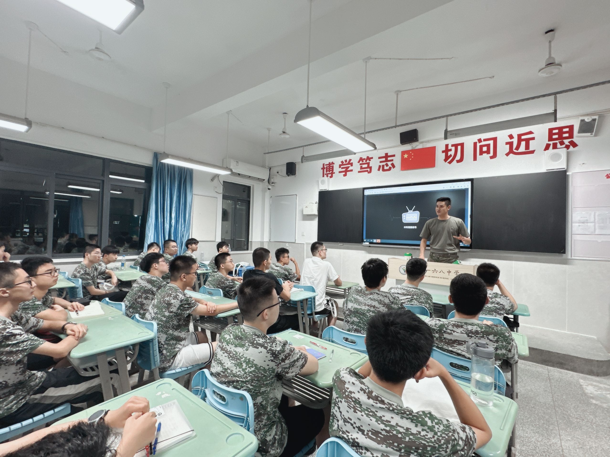 03fe63171e525bd2698a2b151ca1e50.jpg