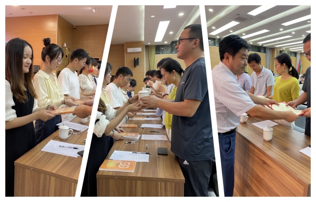 拼图.jpg 拼图.jpg