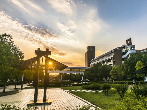 夕阳.jpg 夕阳.jpg