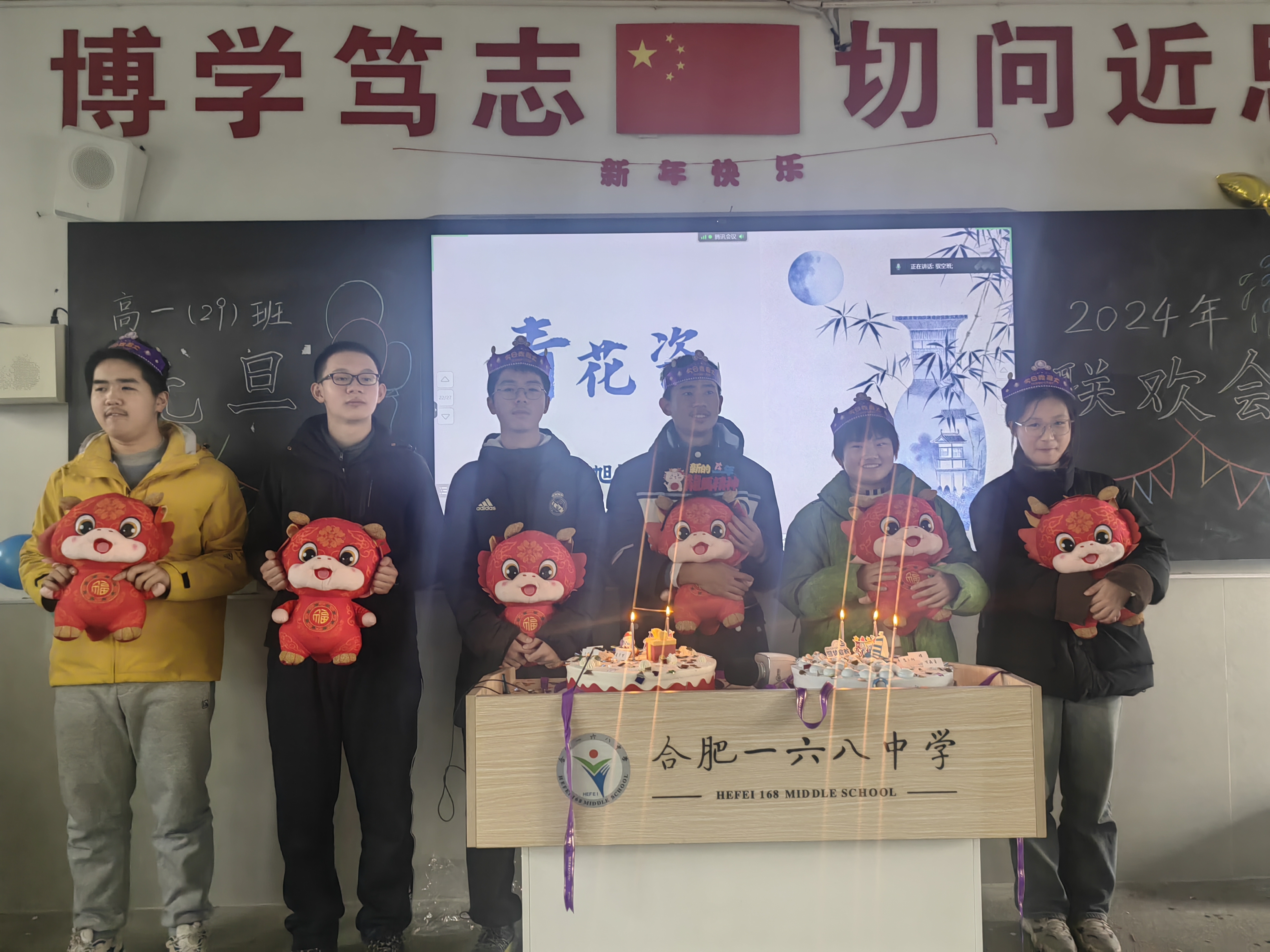 1138517638-2974954981-F308C90AC5487ABF821C855CD875E1B4.jpg 1138517638-2974954981-F308C90AC5487ABF821C855CD875E1B4.jpg