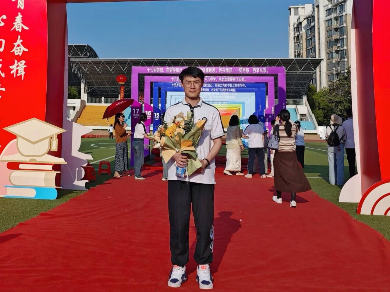 14班 范思成.jpg