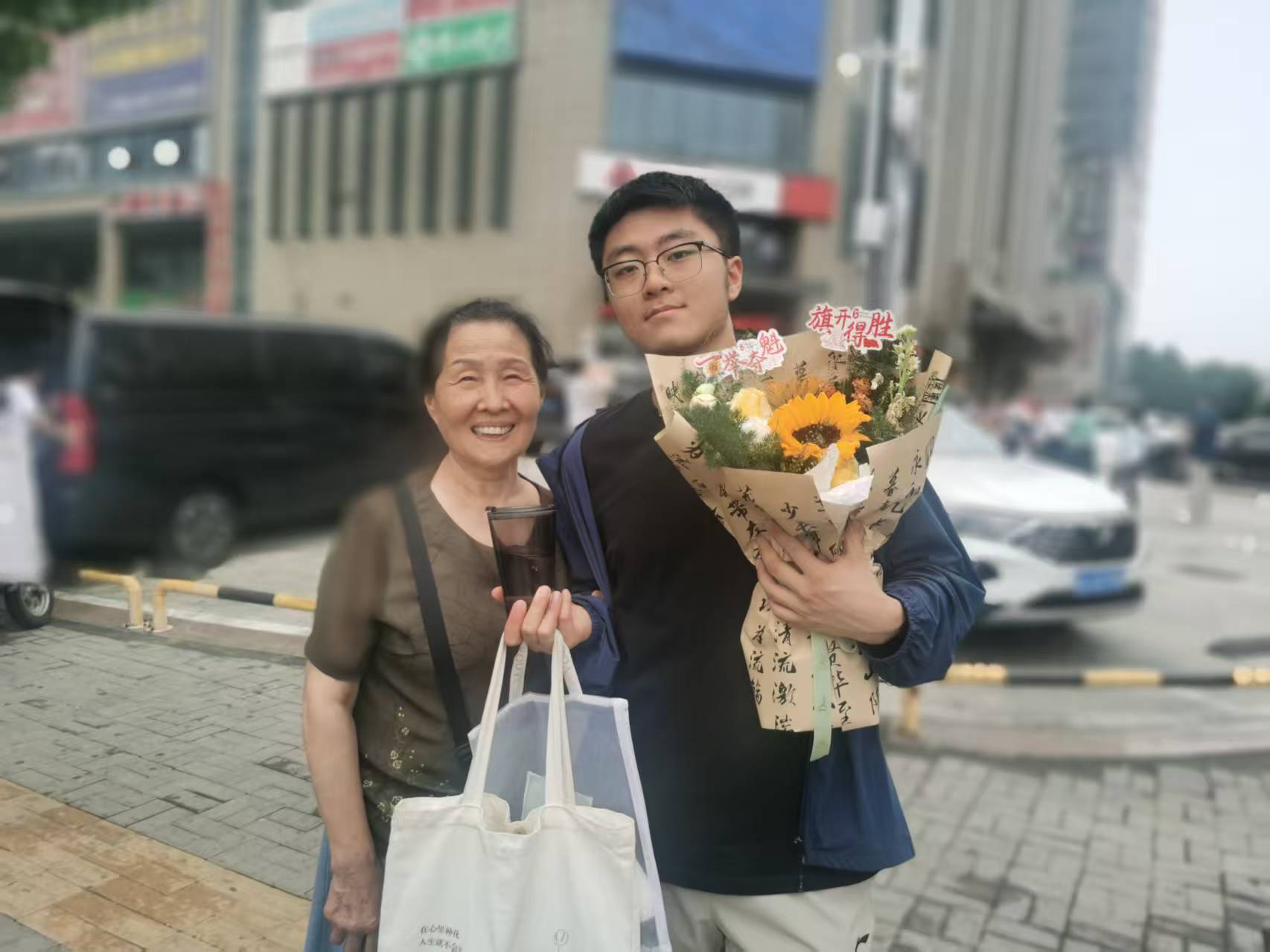 mmexport1751035485328