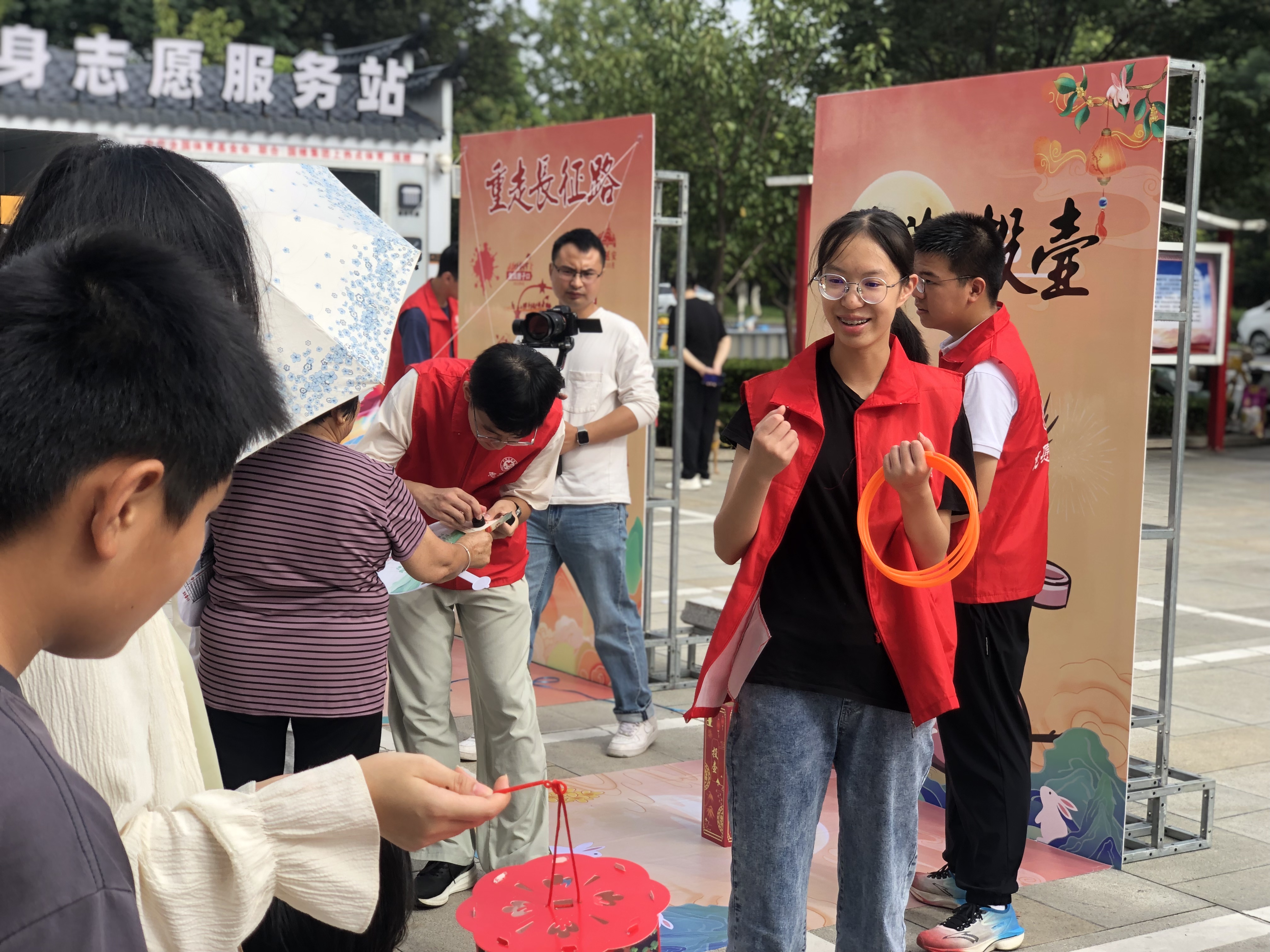 EB2367B2C6627F7B40B553631C9EC75D