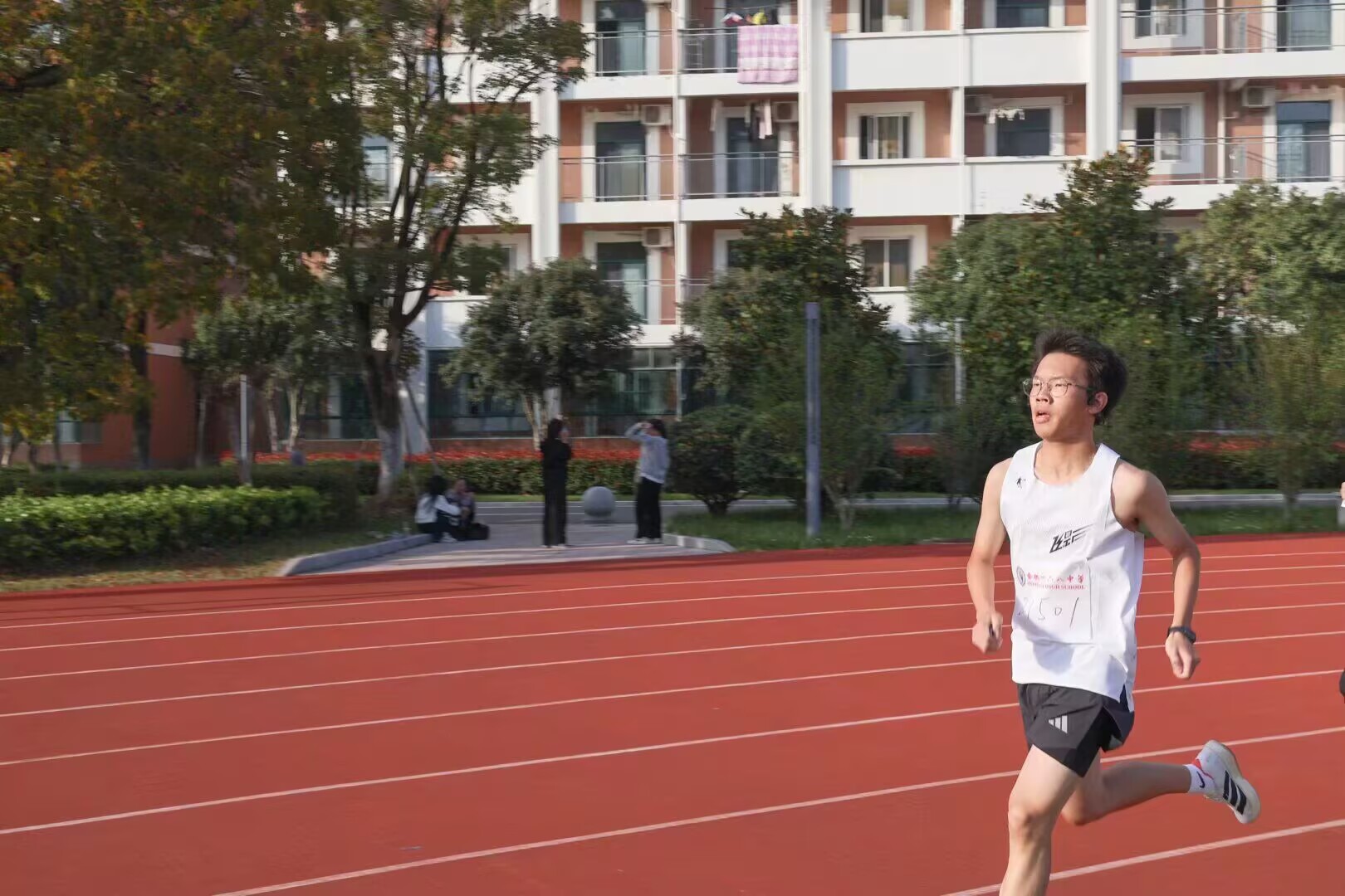 98EAB0A5ACCC733F0BDDC9A0FE53C04F