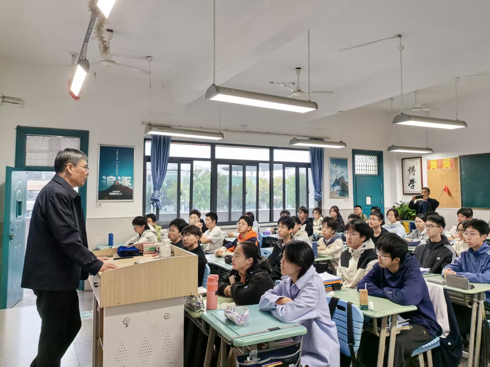 A136A4FB091F1D8C2A2EA6A20FDE7AE1