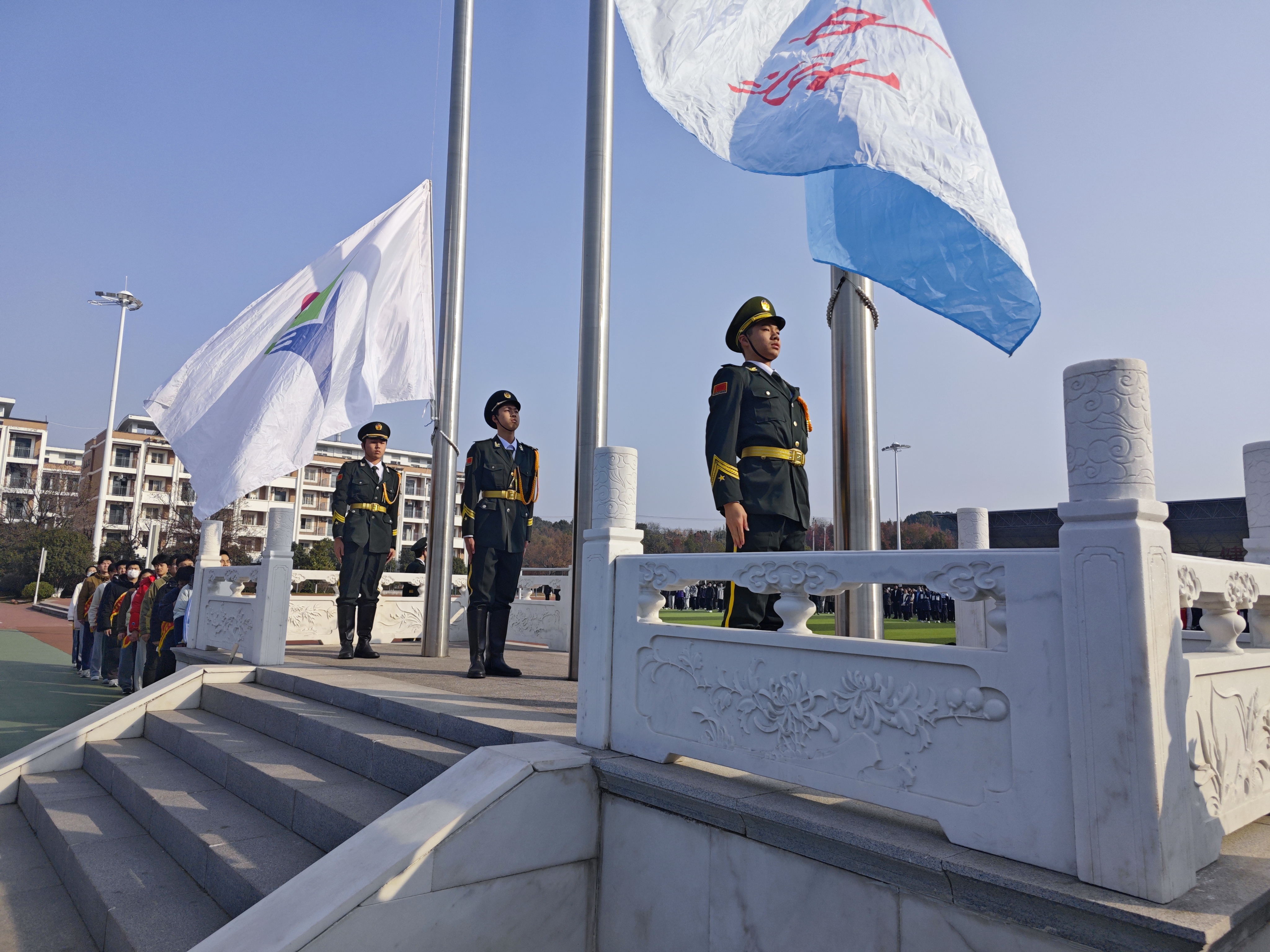 8BFF8BF85AF84166C88CD58AD5574292