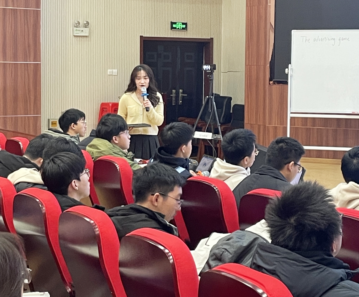 姚雪妍老师上课_副本