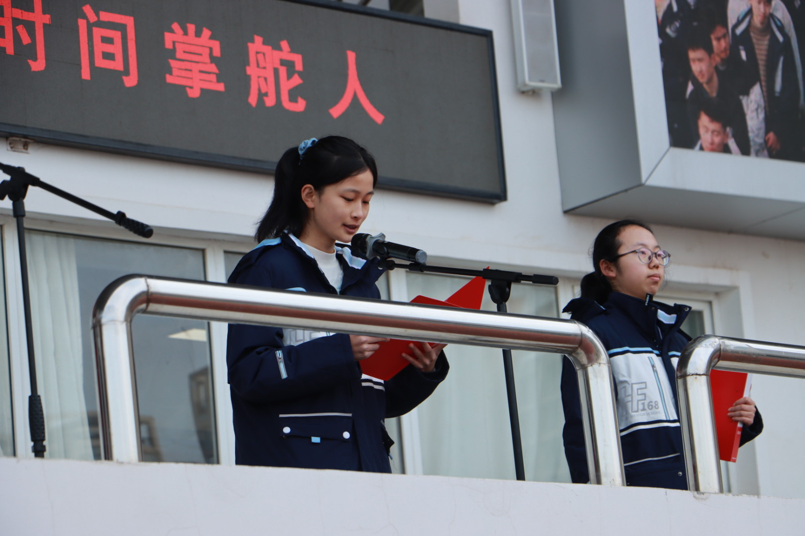 adeaa78222fe5530781f205fb164efcc