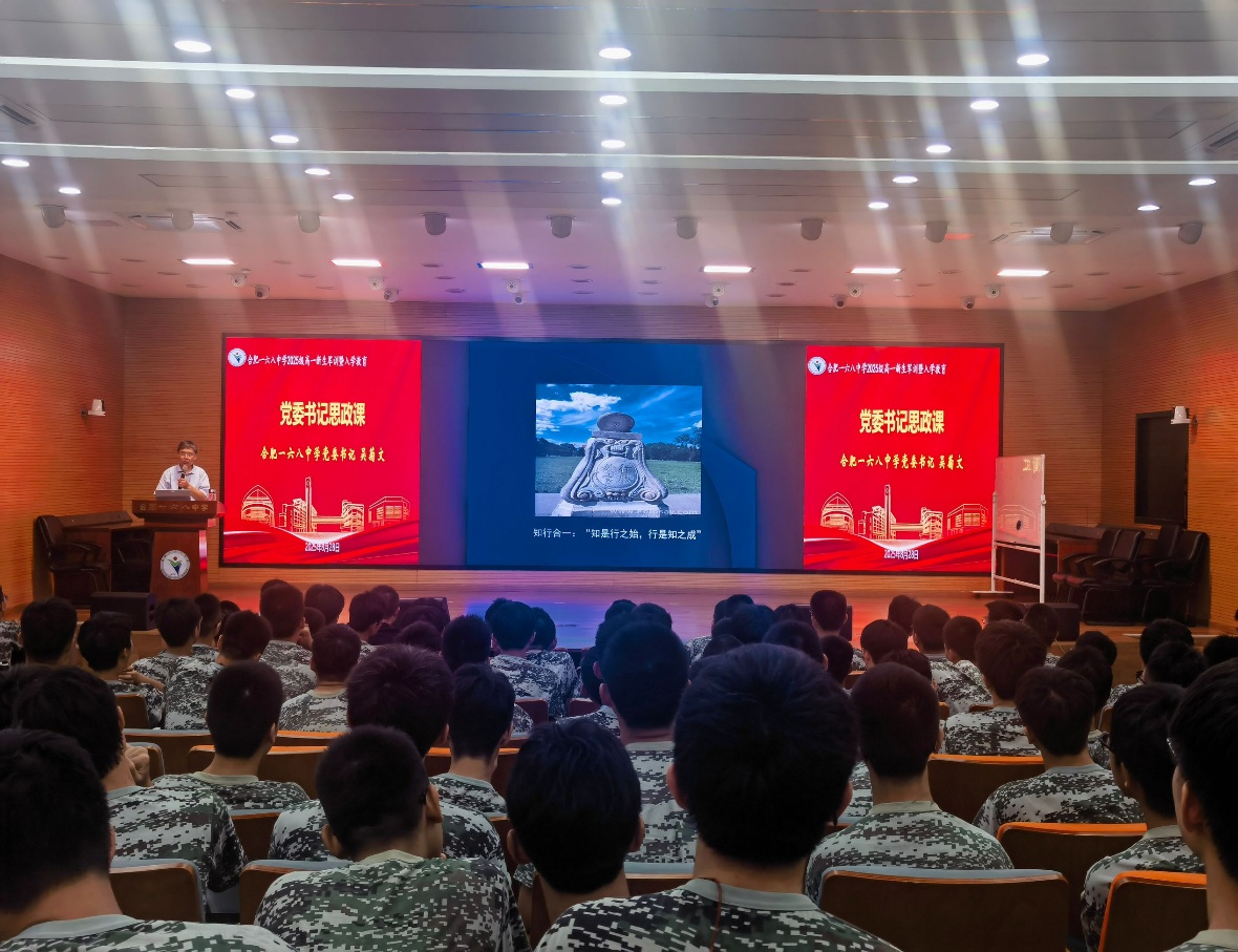 人们在看台上的人在餐厅里

AI 生成的内容可能不正确。