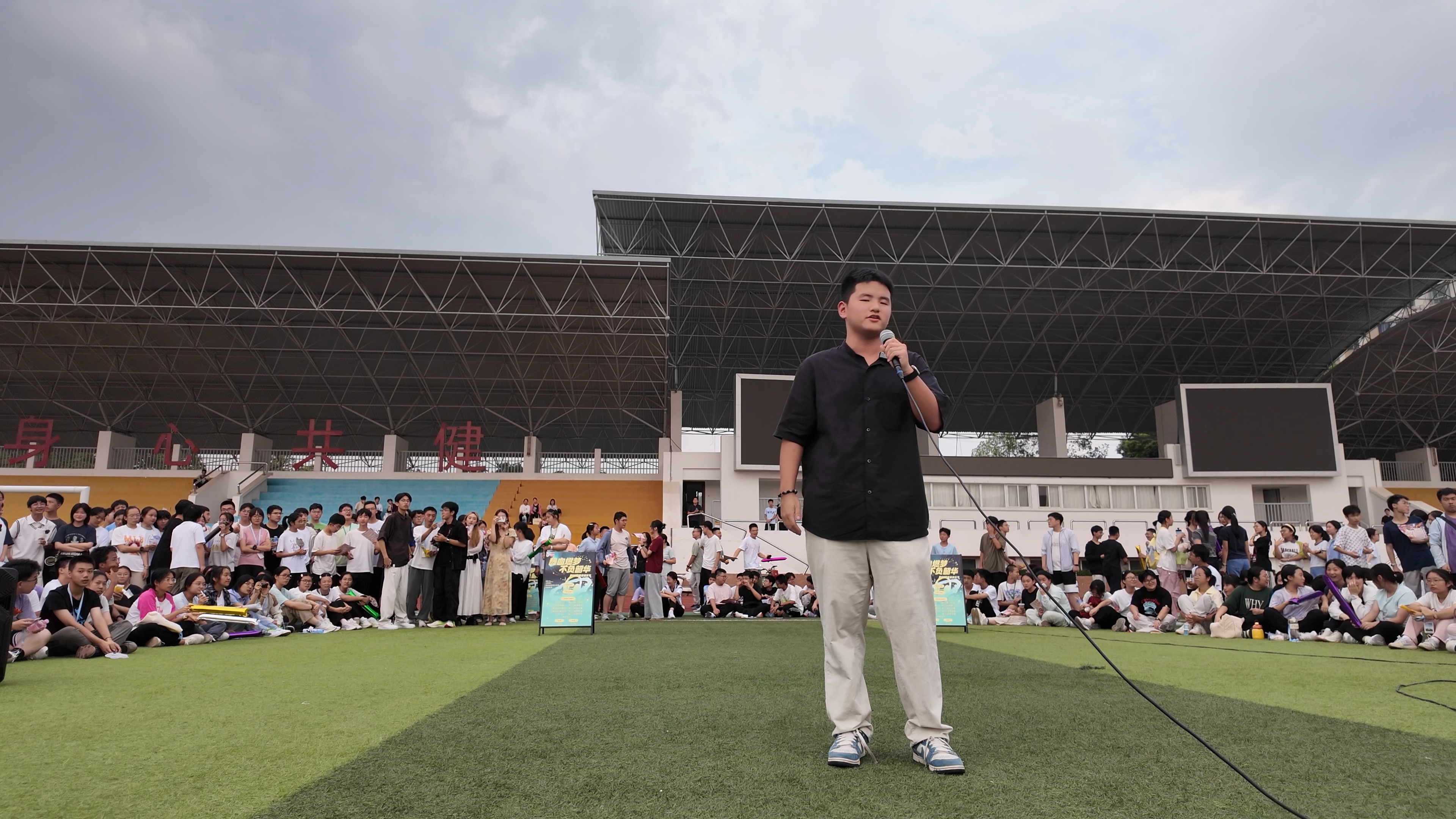 5B75EF9BD69B1C5F2361BA07B2D17BB1