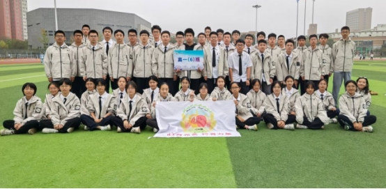 一群小孩在草地上

AI 生成的内容可能不正确。