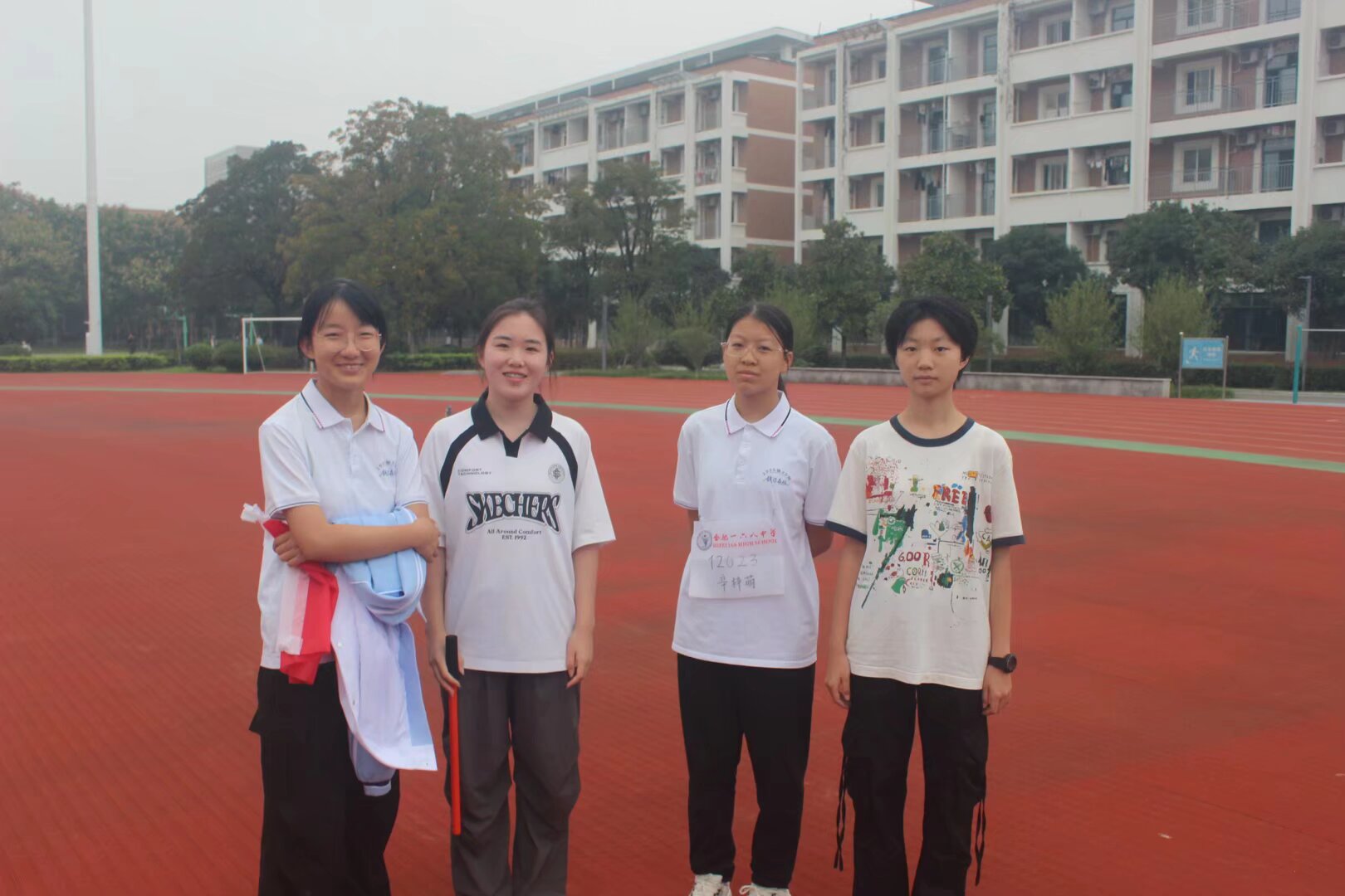 56080581E1E0325888E1A4810352A377