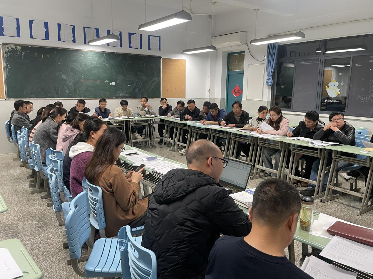 EFF559C9DEA18EC9AE28A6BB41183B18