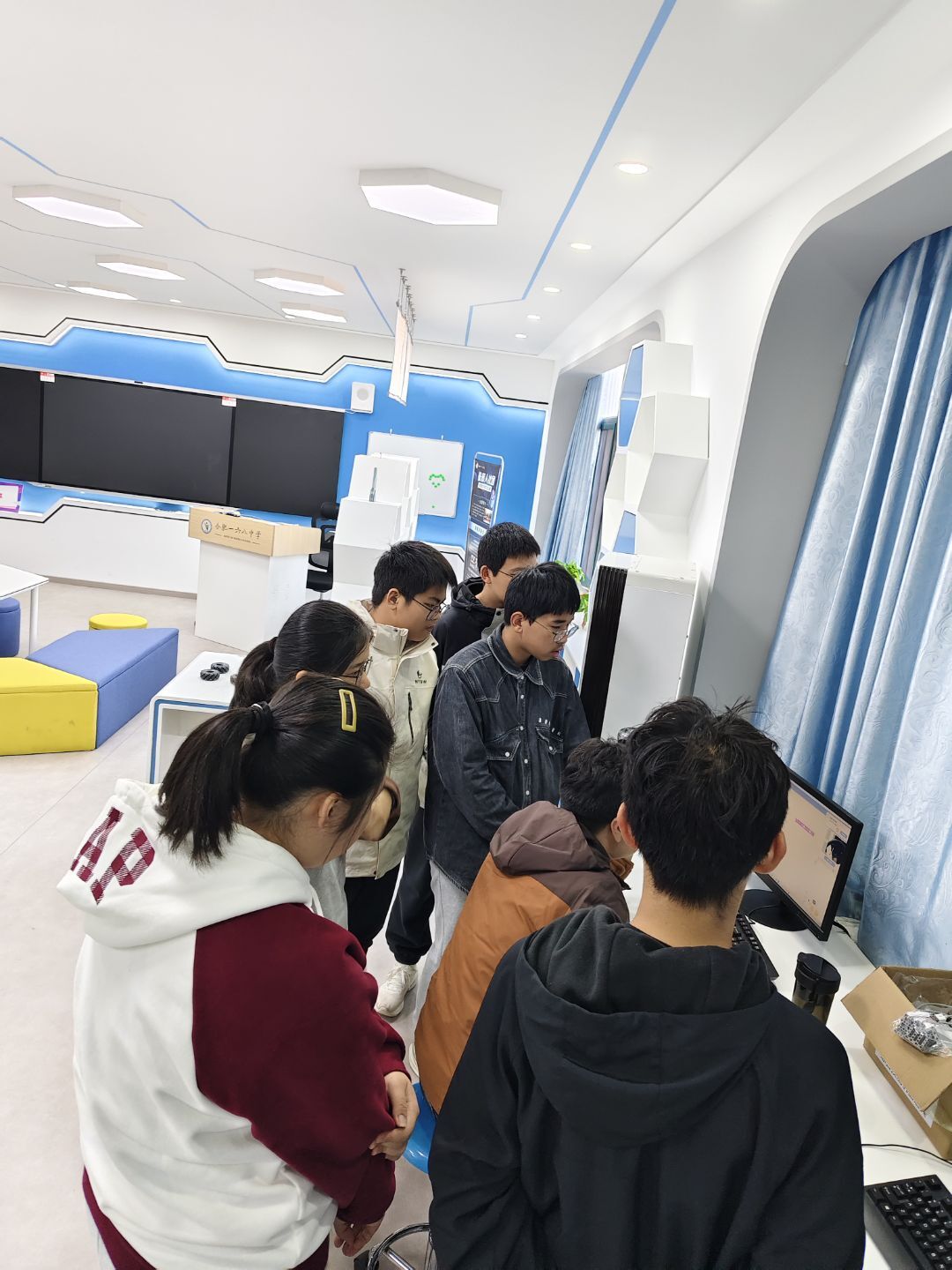 5681363683BF8A0BE4A18AA4F67C5017