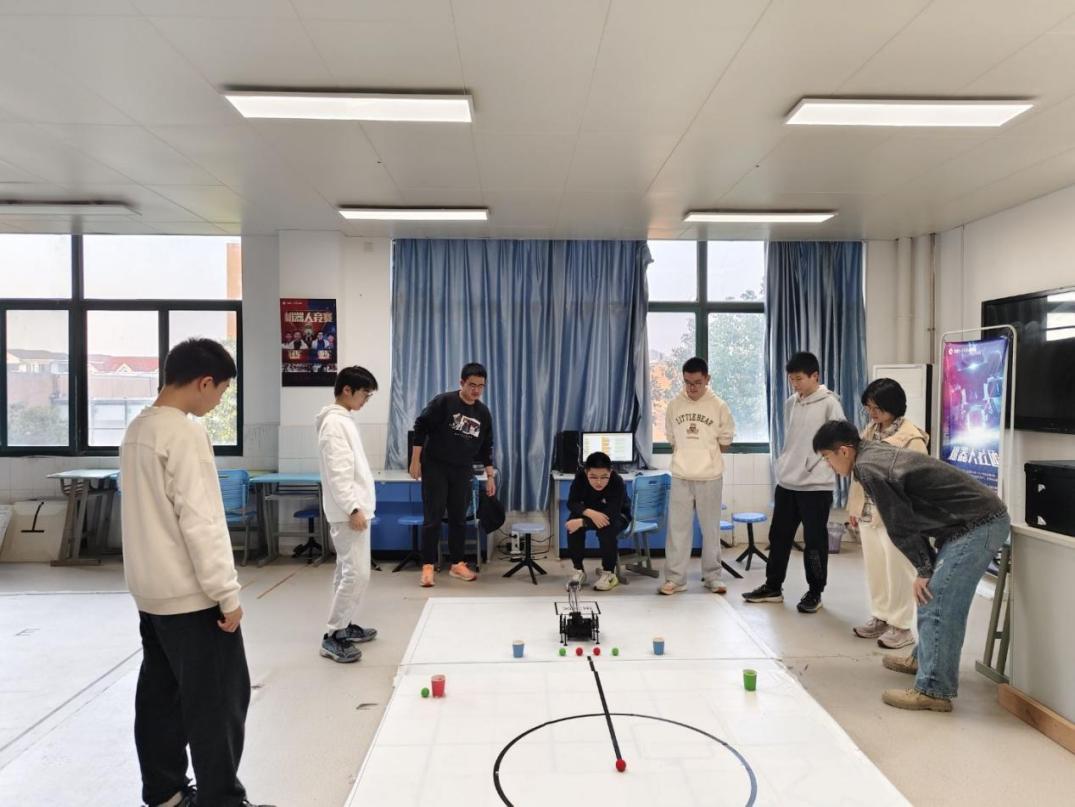 EF730E0735C1F109564AD4F36F84AC25