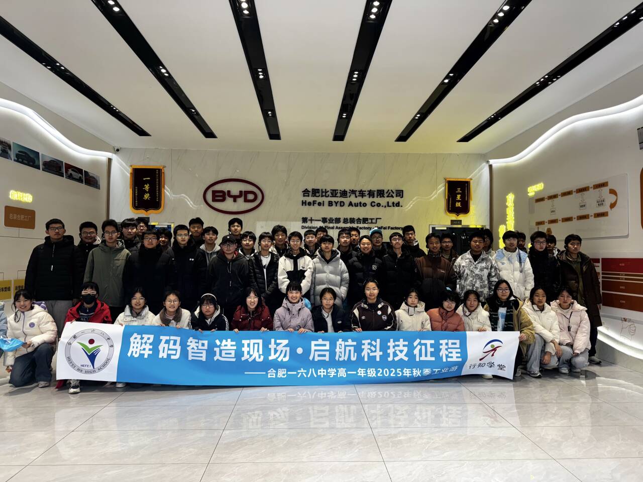 VZDLFZ8O~QK[Y8M]YBG7M4P_tmb