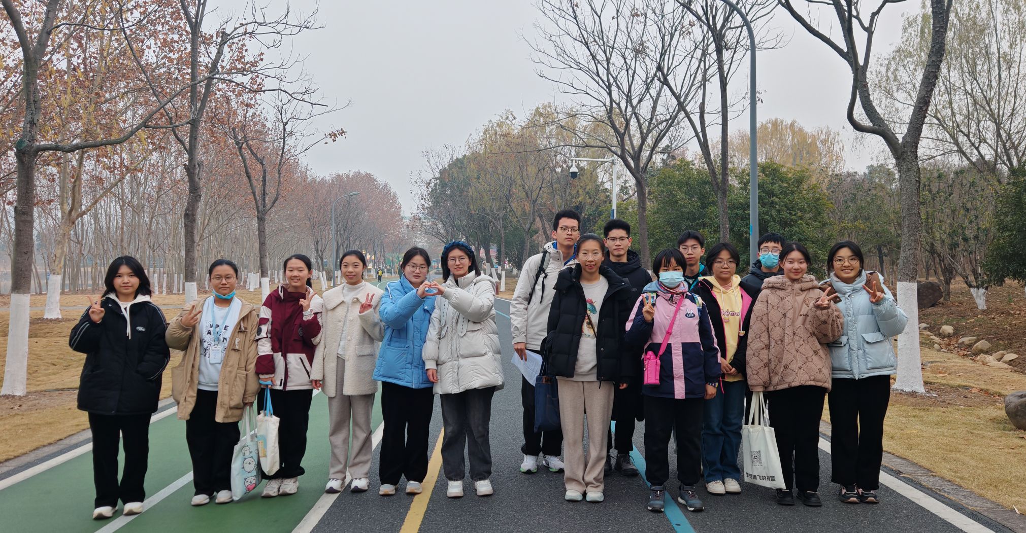 qq_pic_merged_1765964857802